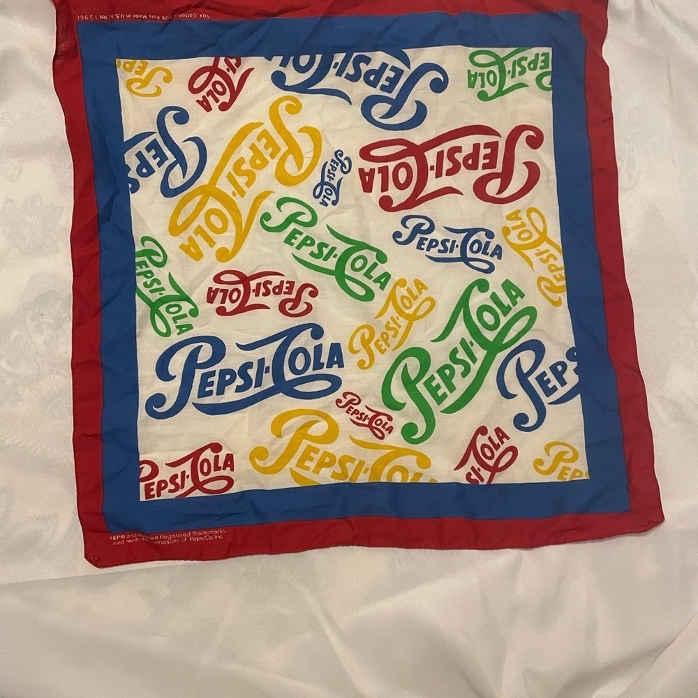 🥤Vintage Pepsi bandanna, scarf, handkerchief - Picture 3 of 9